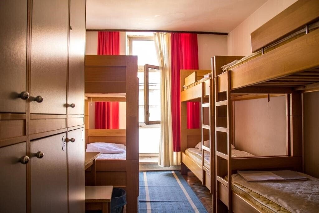 Фото Hi Hostel Zagreb 1*