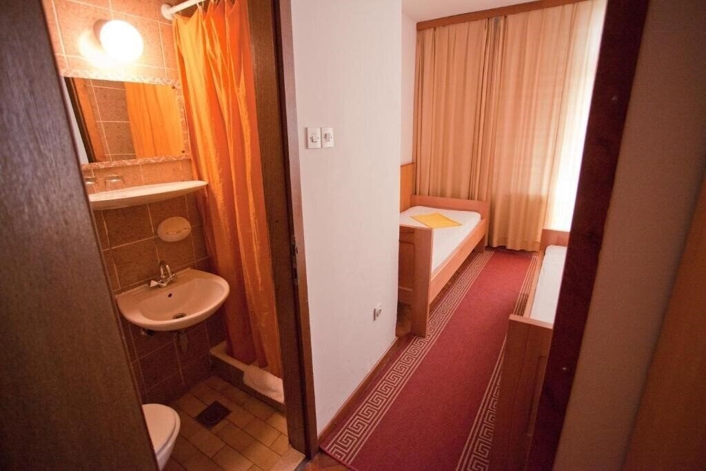 Фотографія Hi Hostel Zagreb 1*