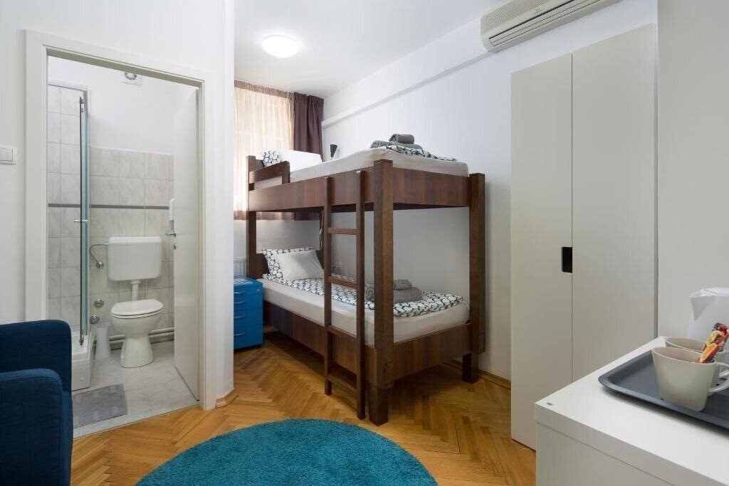 Фотография Hostel Bureau 2*