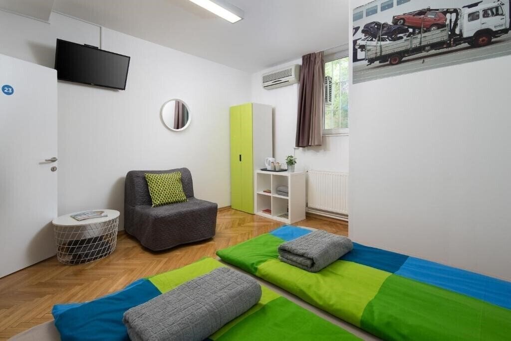 Картинка Hostel Bureau 2*