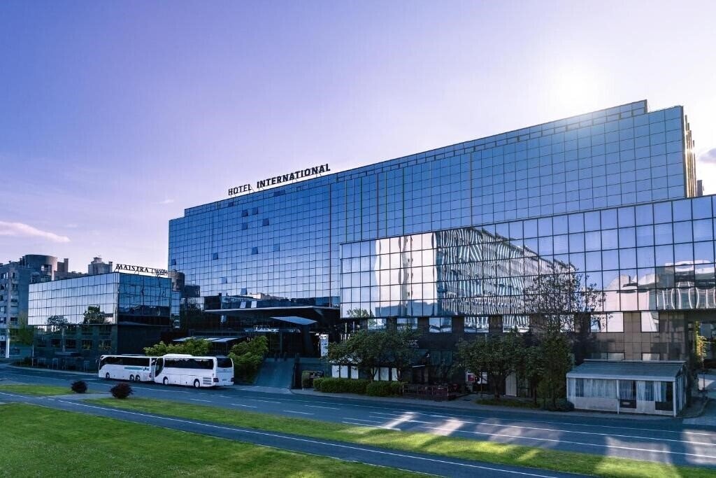 Готель Hotel International 4*