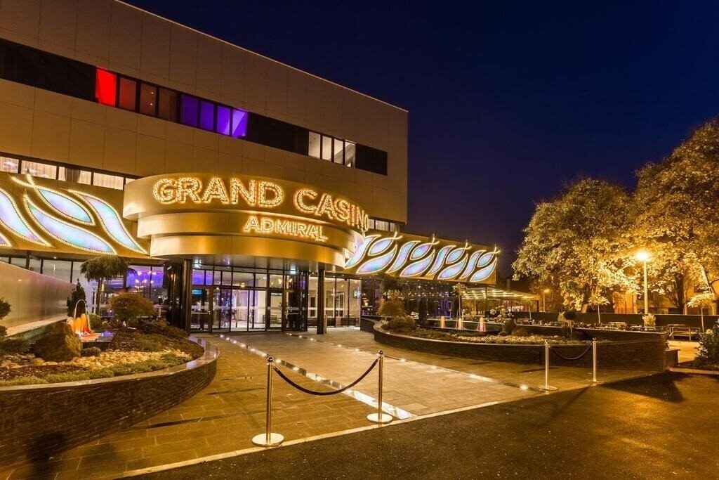 Фотография Admiral Hotel 4*