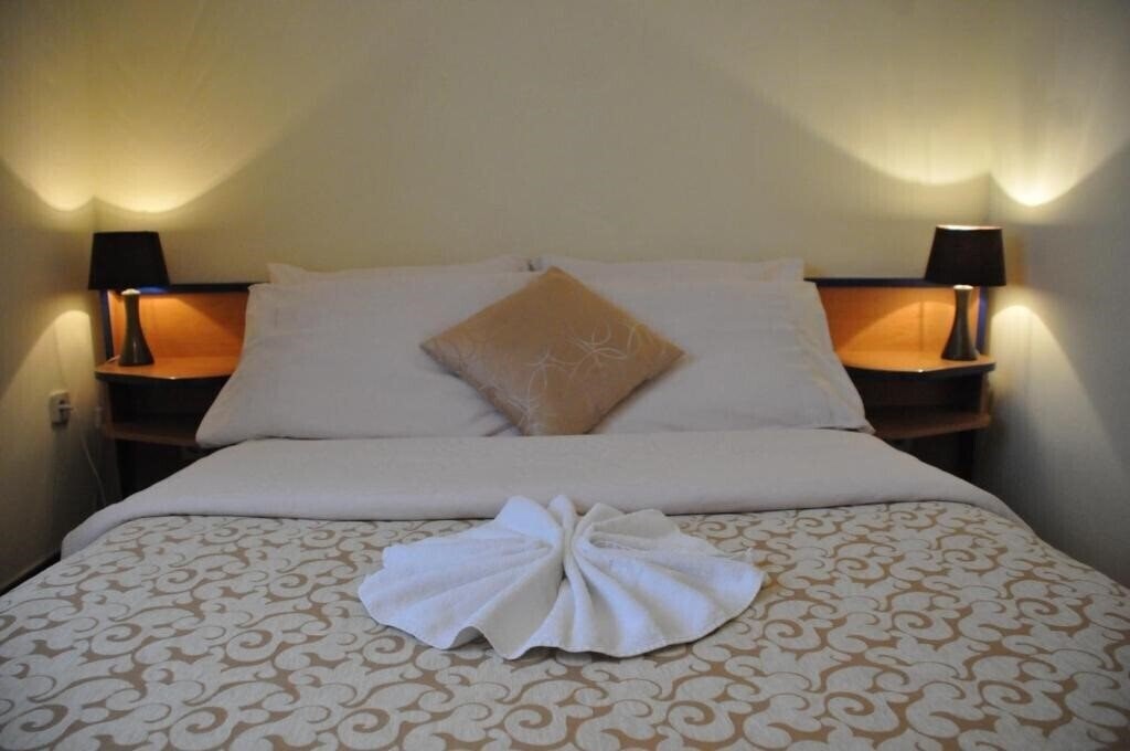 Отель Hotel Galerija 3*