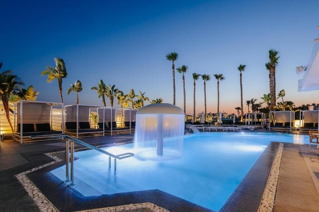 Фотографія Tasia Maris Sands Hotel 4*