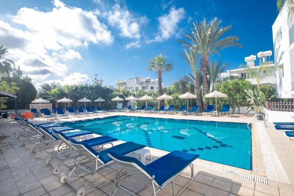 Готель Pavlinia Hotel 2*