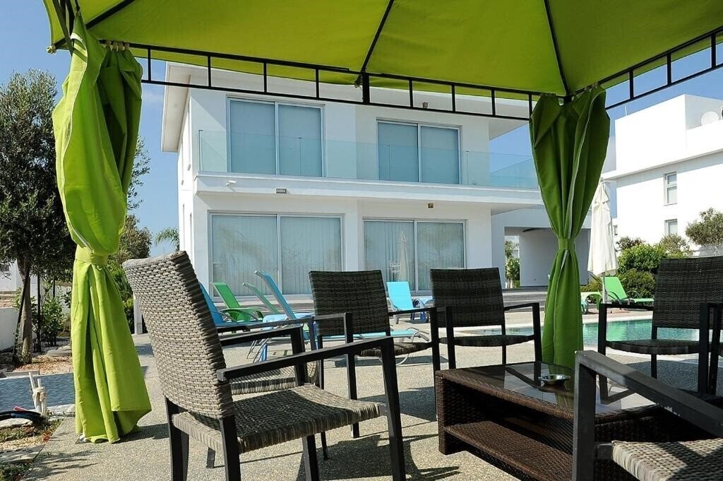 Фотографія Kalypso Hotel 2*