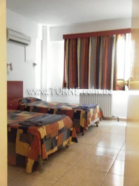 Готель Kalypso Hotel 2*