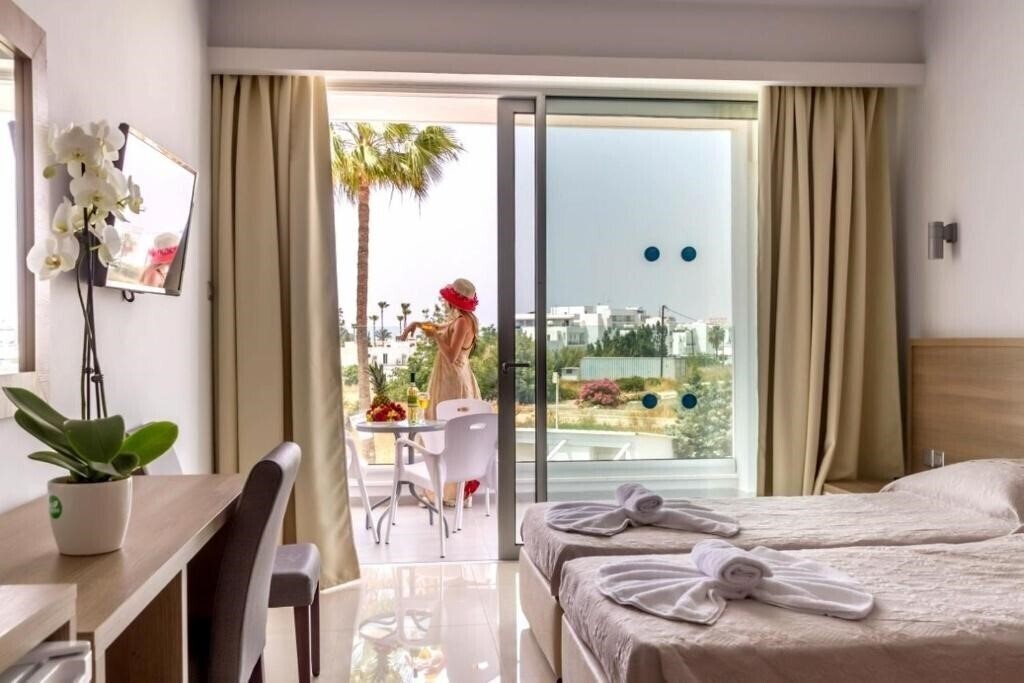Фото Bellini Hotel And Bungalows 2*