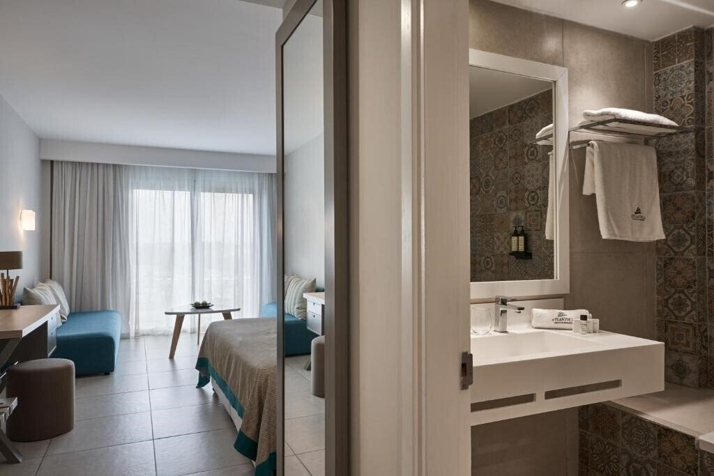 Фото Atlantica Aeneas Resort 5*