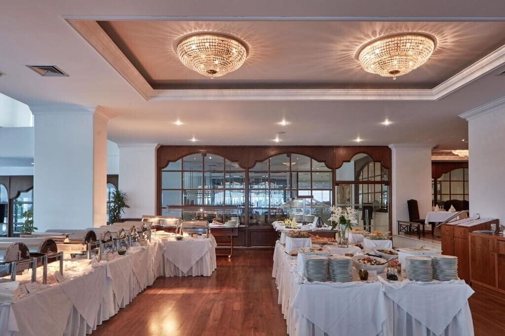 Фотографія Grecian Bay Hotel 5*