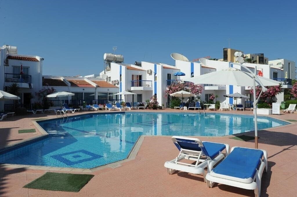 Отель Alexia Hotel 3*