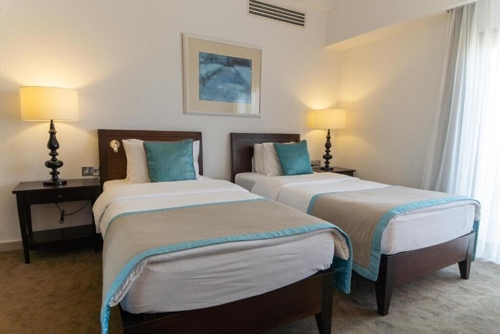 Фотографія Arkin Palm Beach 5*