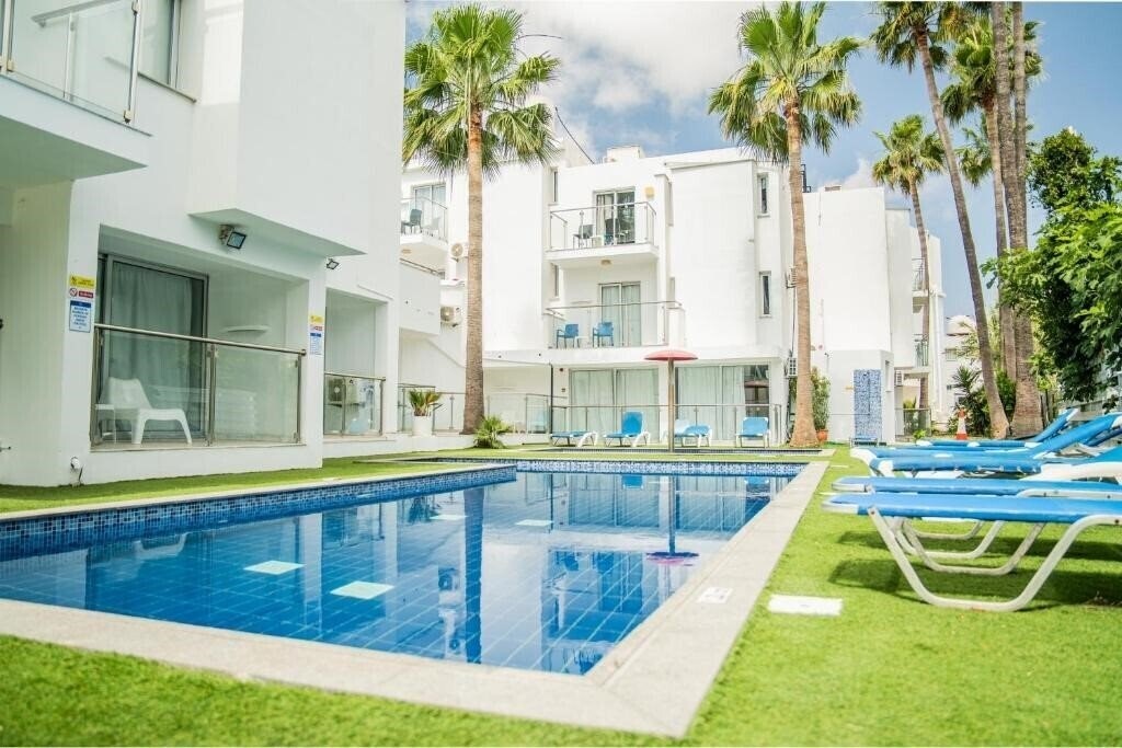 Готель Rio Gardens Hotel Apartments апартаменты