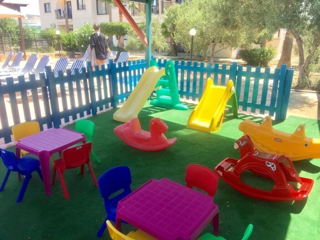 Картинка Carina Hotel Apts апартаменты