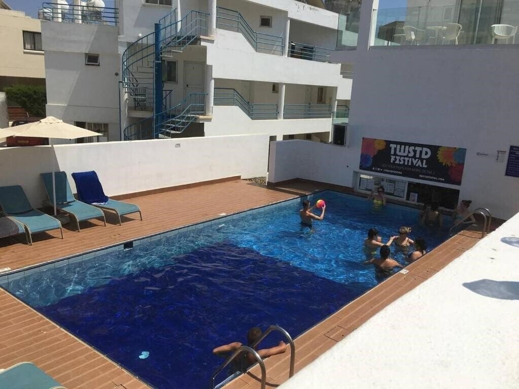 Фото Flora-Maria Annex Apartment апартаменты