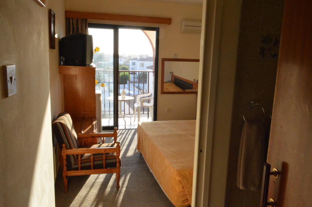 Изображение Chrysland Hotel 2*