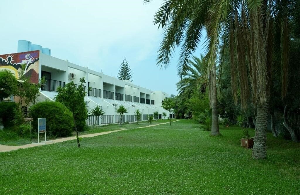 Фото Kkaras Hotel 2*