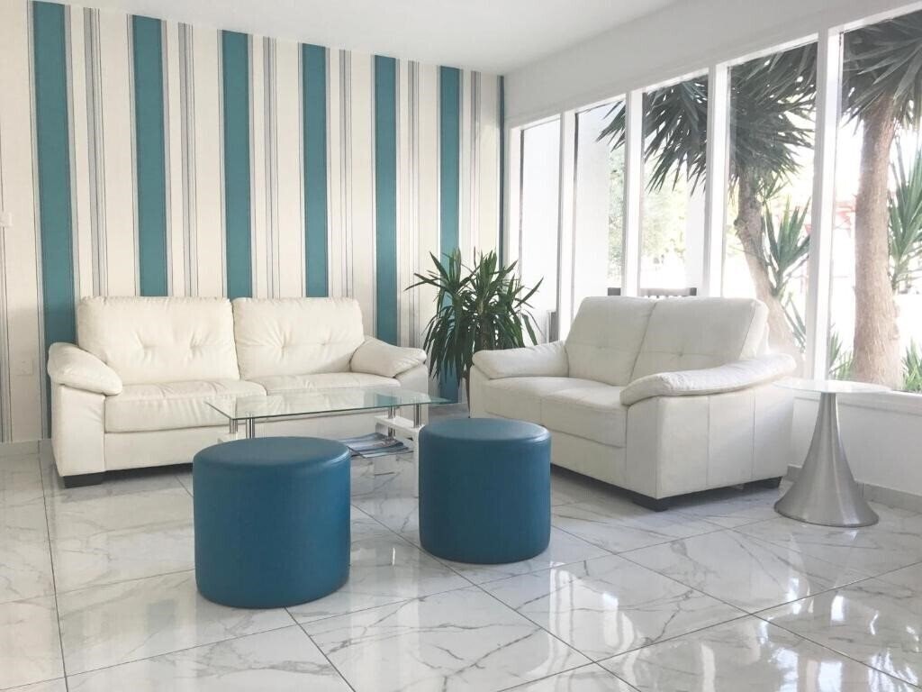 Готель Margarita Napa Hotel Apts 3*
