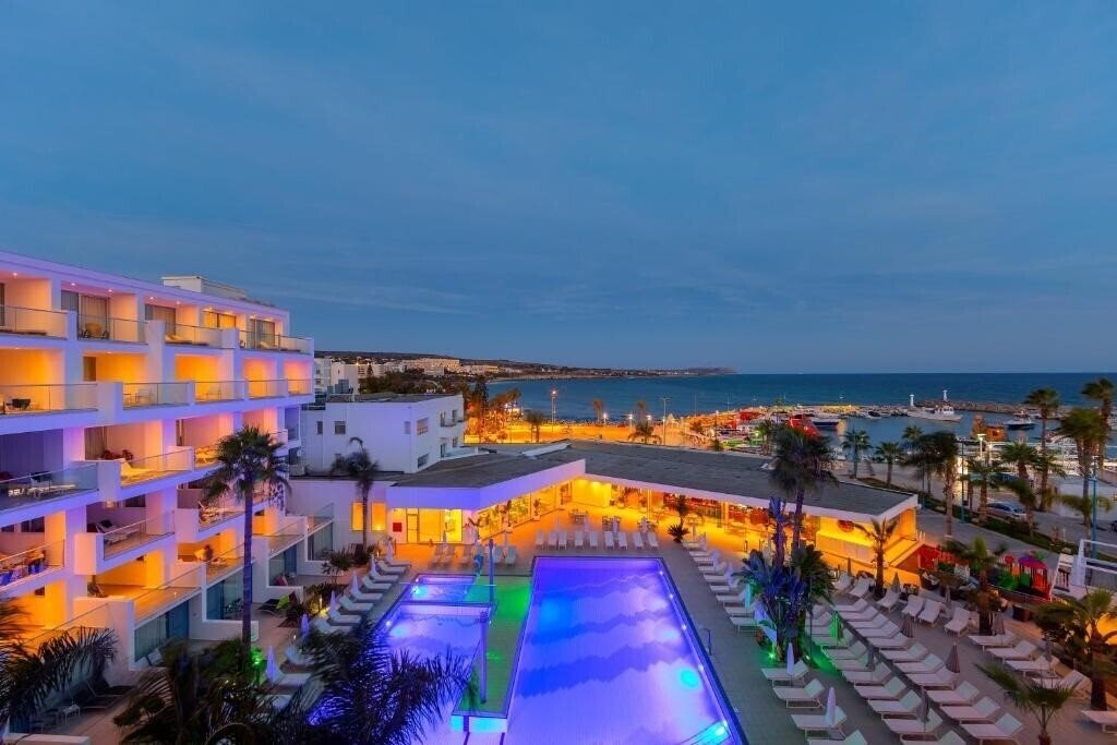 Фото Limanaki Beach 4*
