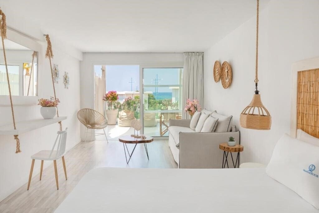 Фотографія Blue Harbour Boutique 1*