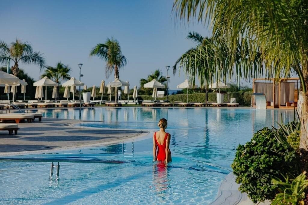 Отель NissiBlu Beach Resort 5*