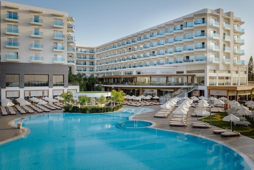 Фотография NissiBlu Beach Resort 5*