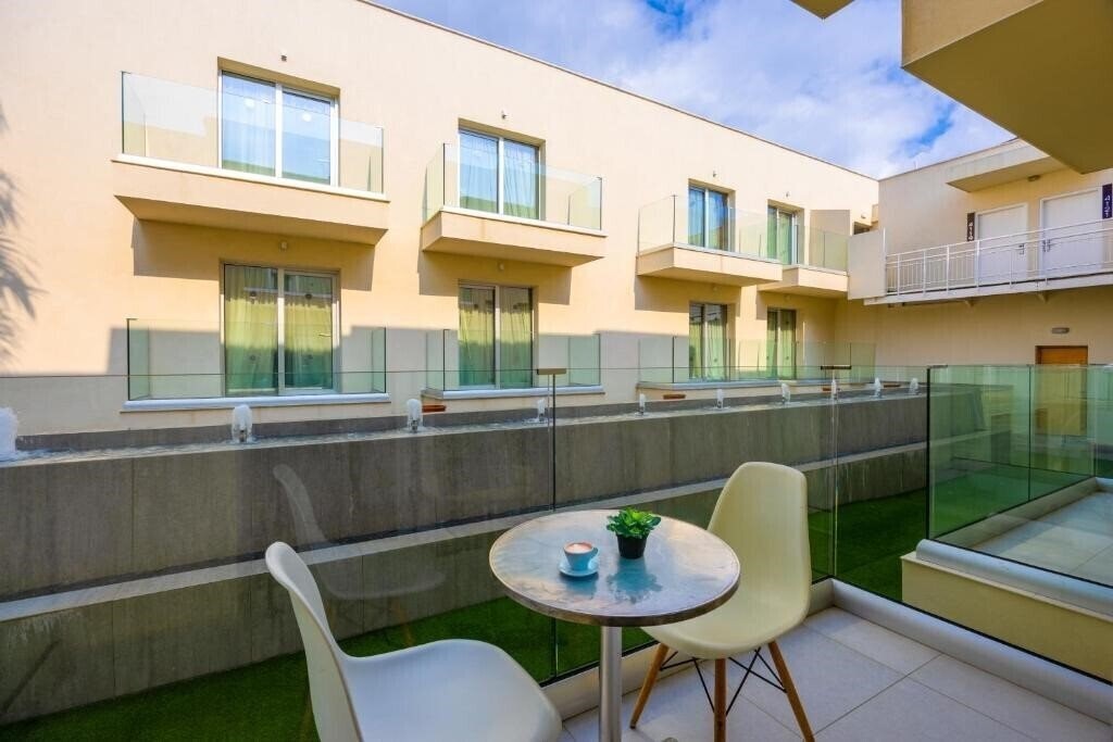 Изображение Melpoantia Luxury Apartments & Suite 4*