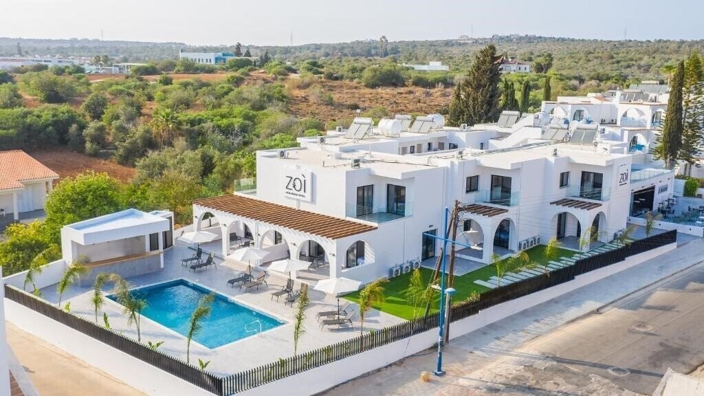 Отель Zoi Hotel 4*