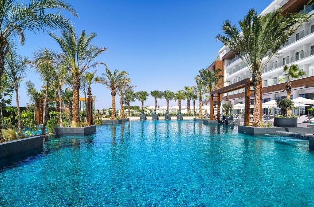 Готель Amanti MadeForTwo 5*