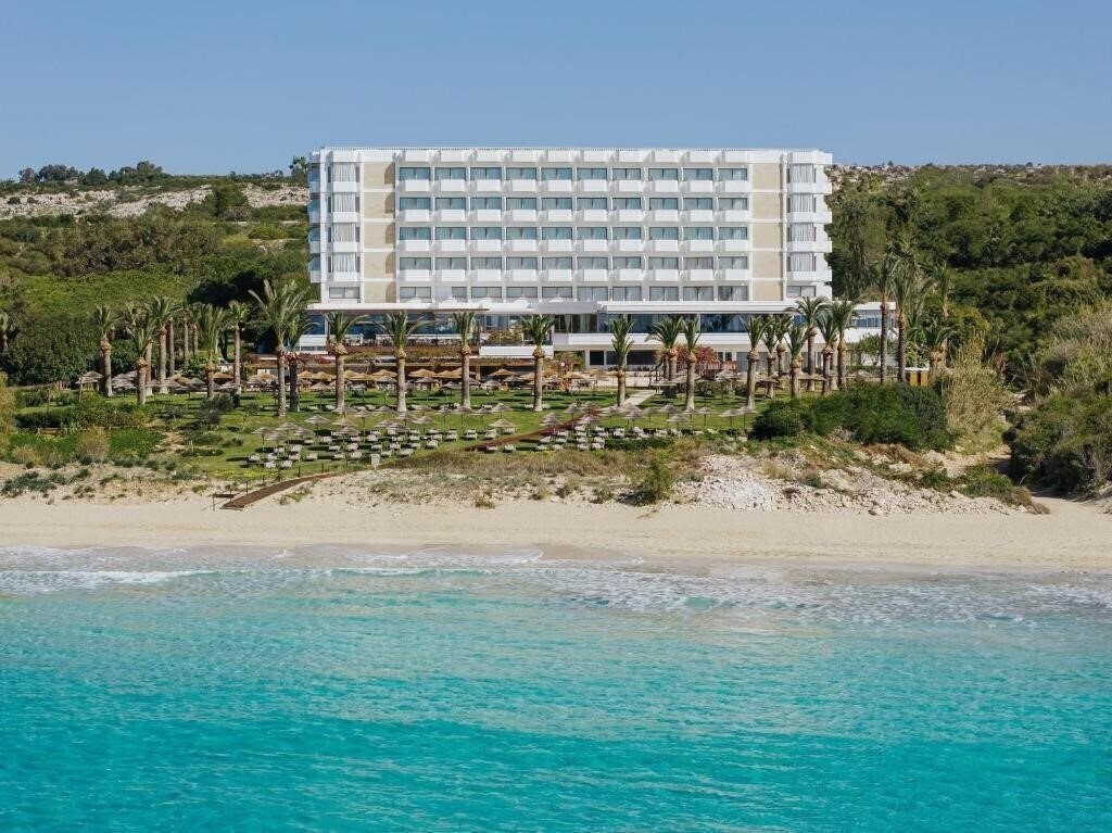 Готель Alion Beach Hotel 5*