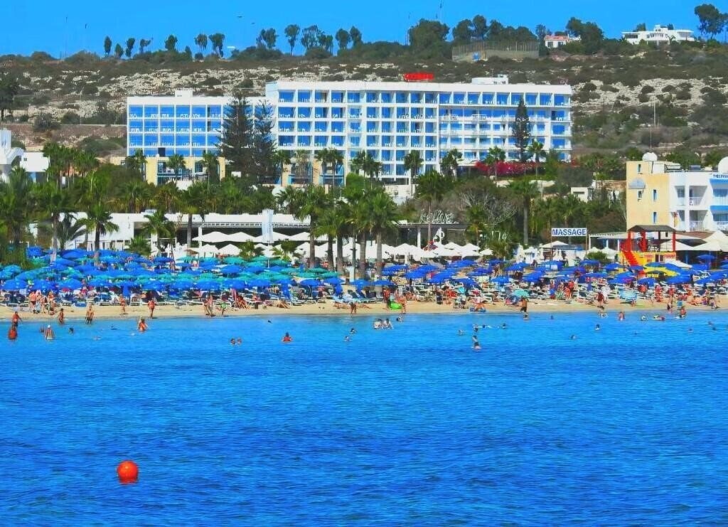 Отель Corfu 3*