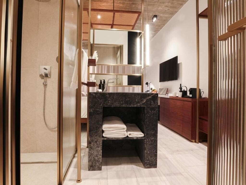 Картинка The Nines Hotel 5*