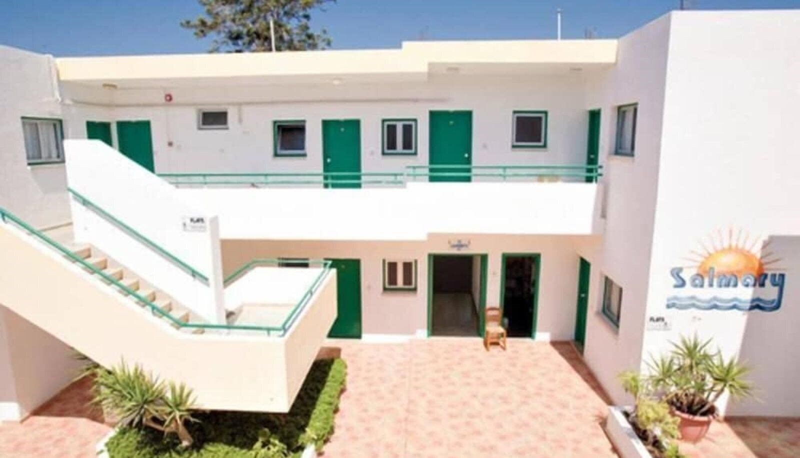 Отель Salmary Hotel Apartments 2*