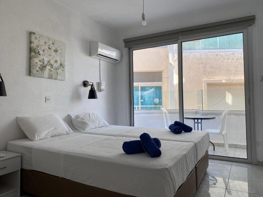 Фото Pan Marie Apartments 3*