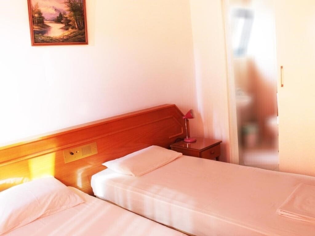 Изображение Rebioz Hotel 2*