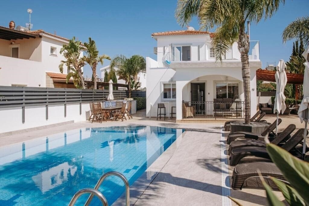 Фотографія Sunset Villa Girne 3*