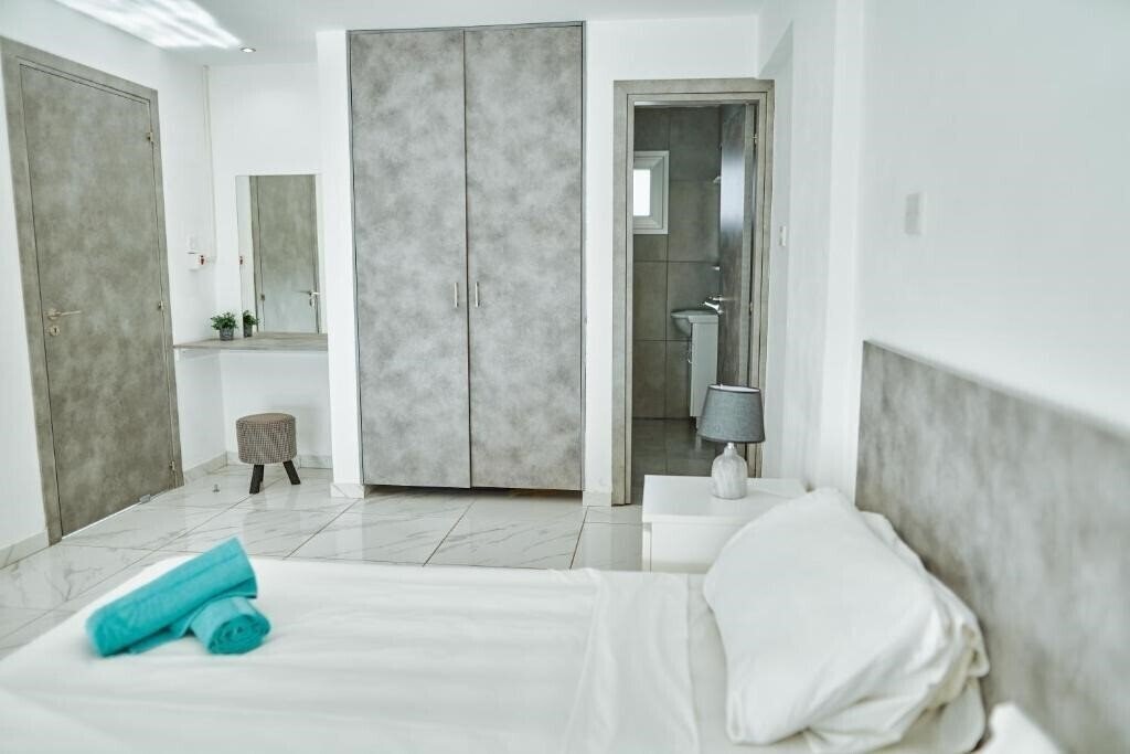 Картинка Nissi Adonis Suites 4*