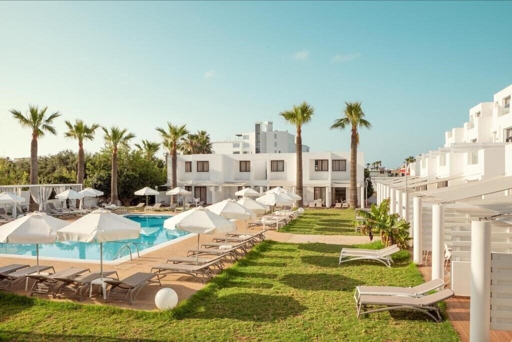 Фото Lantiana Napa Aparthotel 3*