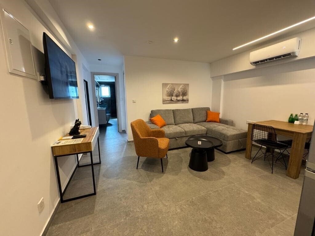 Отель Living Boutique Apartments 3*