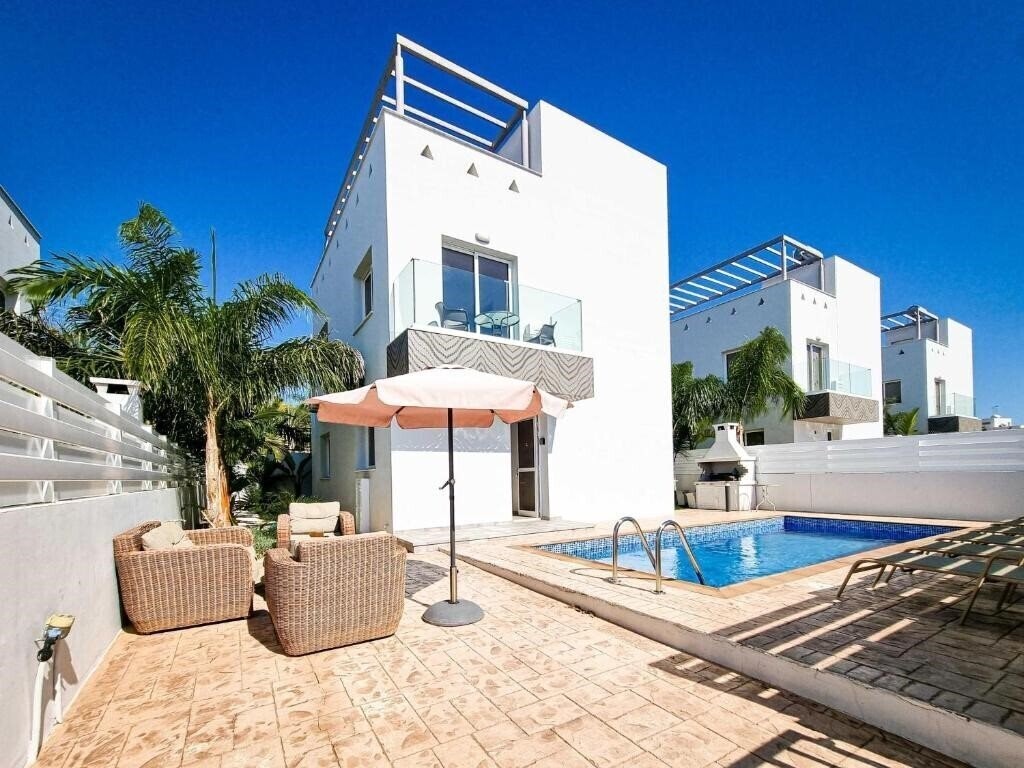 Готель Nissi Beach Villa Magnolia 2*