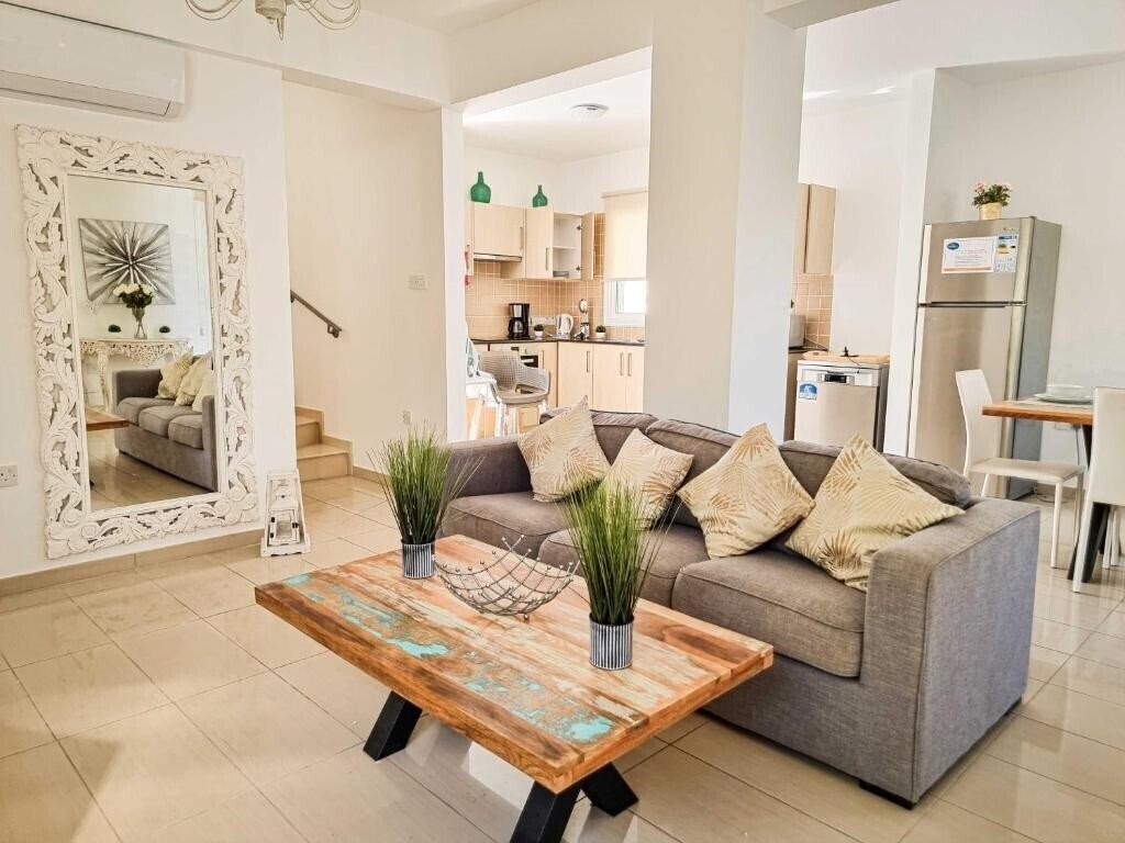Фотографія Nissi Beach Villa Magnolia 2*