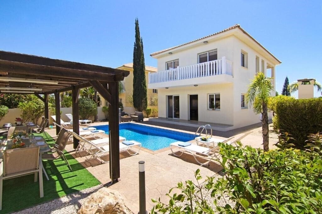 Готель Nissi Adamite Villa 2*