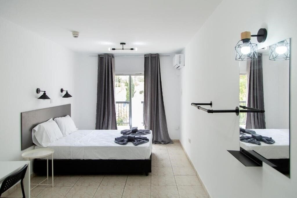 Картинка Summers Hotel Apartments 2*
