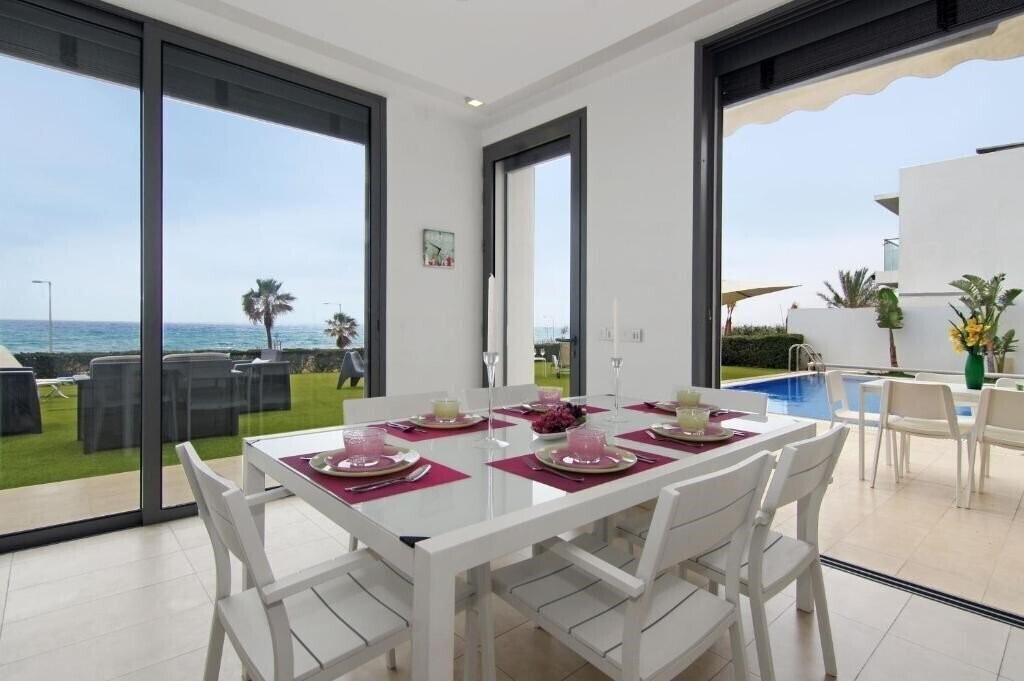 Картинка Villa Napa Seaside 3*
