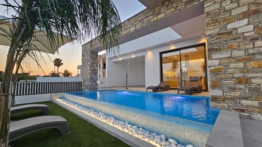 Отель Stay Oasis Luxury Villas 3*