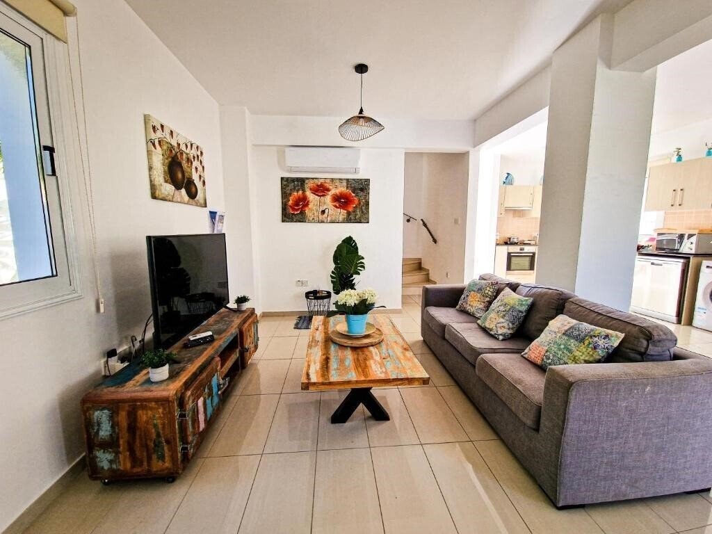 Картинка Nissi Beach Villa Oleandra 3*