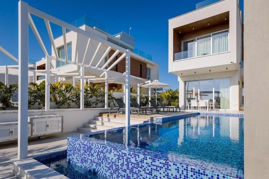 Отель Napa Hills Seaview Villas 3*