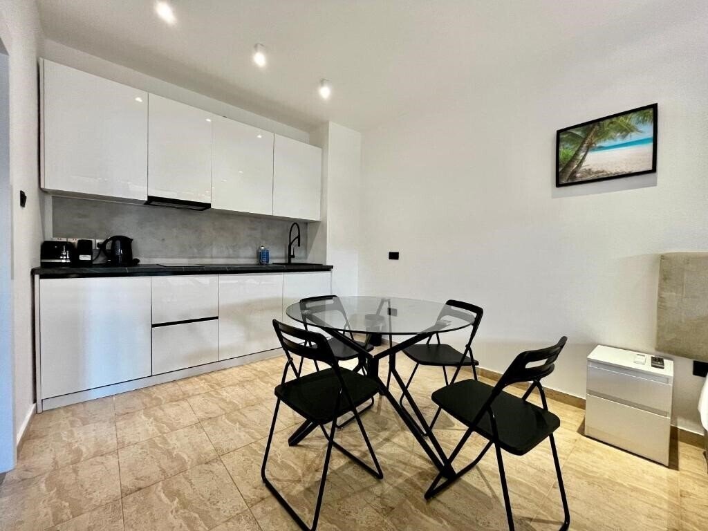 Фото Stay Napa Velvet Apartment 3*