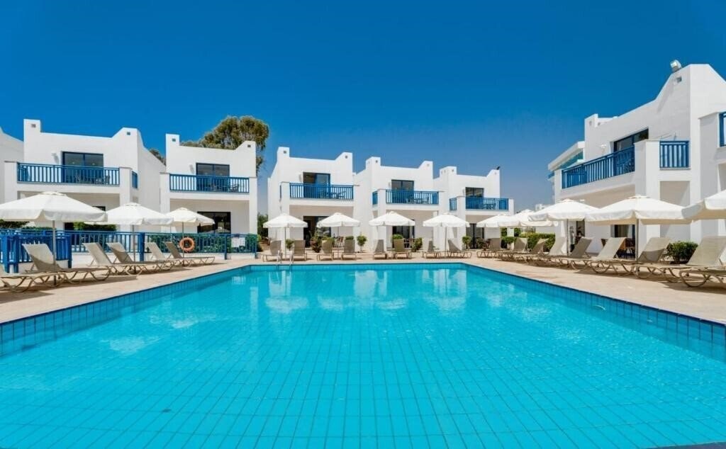 Фотография Kritamo Beach Hotel Apartments 4*
