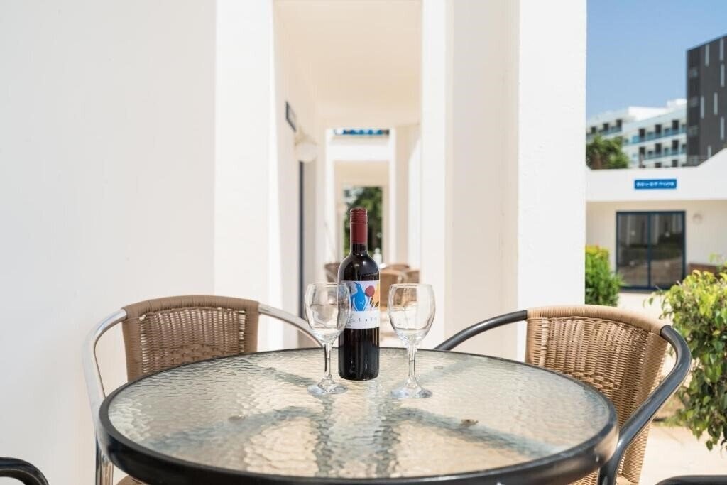 Изображение Kritamo Beach Hotel Apartments 4*